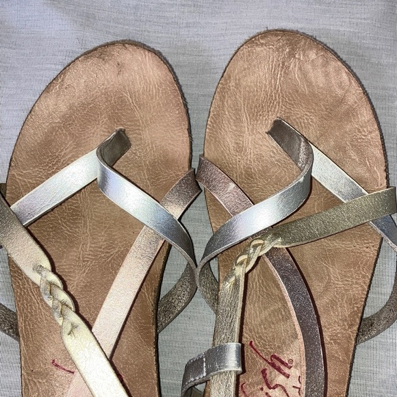 Blowfish size 4 youth  Silver gold and copper tone  Strappy Sandals - Picture 6 of 15